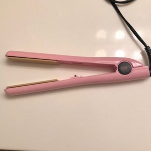 Pink Chi hair straightener